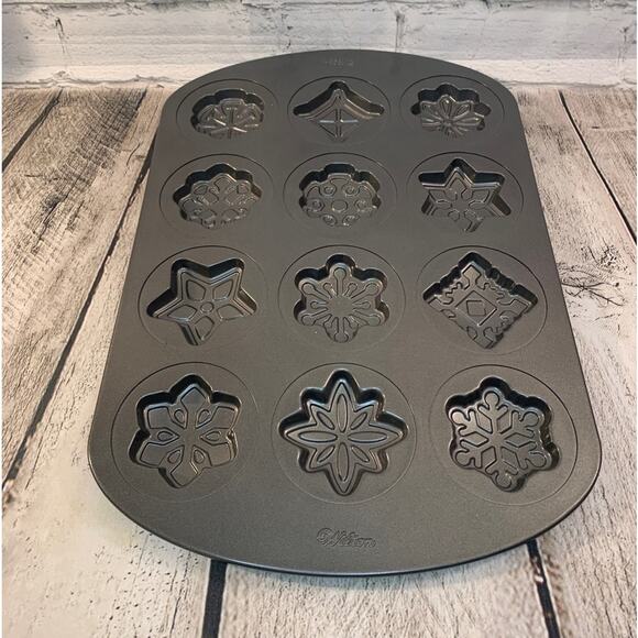 Wilton Other - WILTON 12 Cavity Mold Christmas Winter Snowflake Cookie Pan/Sheet